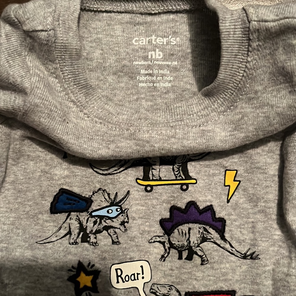 Carter’s Onesie - Picture 3 of 4